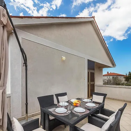 3 Bedroom Awesome In *